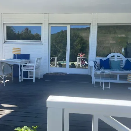 Apartment Wohnen Direkt An Mosel Und Goldbach