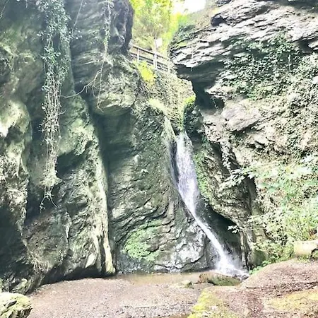 Wohnen Direkt An Mosel Und Goldbach Bernkastel-Kues